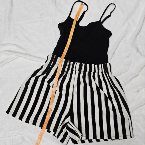 Colorblock Stripes Romper Black White Straps Goth Punk Beetlejuice Alternative M - Picture 10 of 14